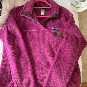 - Patagonia Magenta Pullover XL
